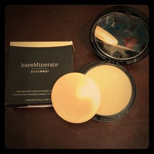 Bare Minerals BarePro Foundation Aspen